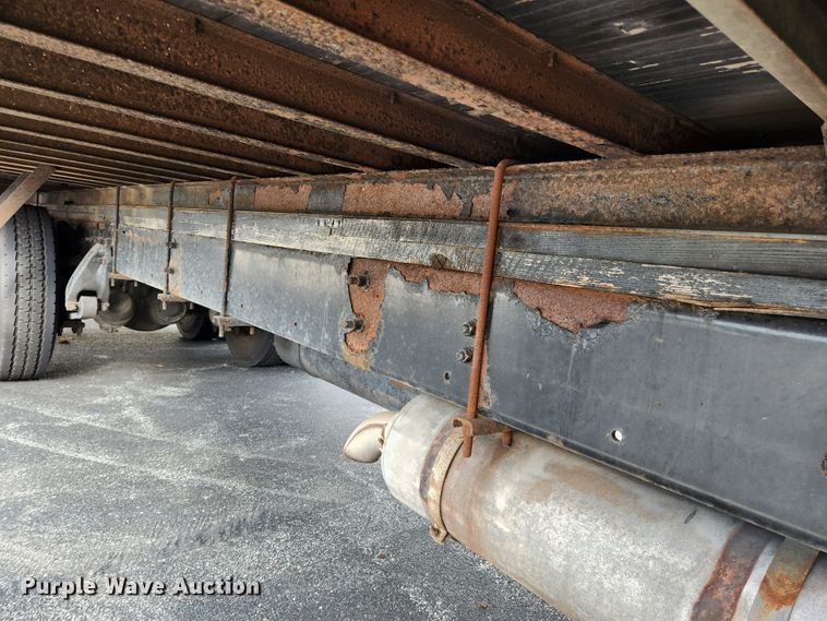 image for item MK9365 2005 Freightliner Business Class M2  box truck