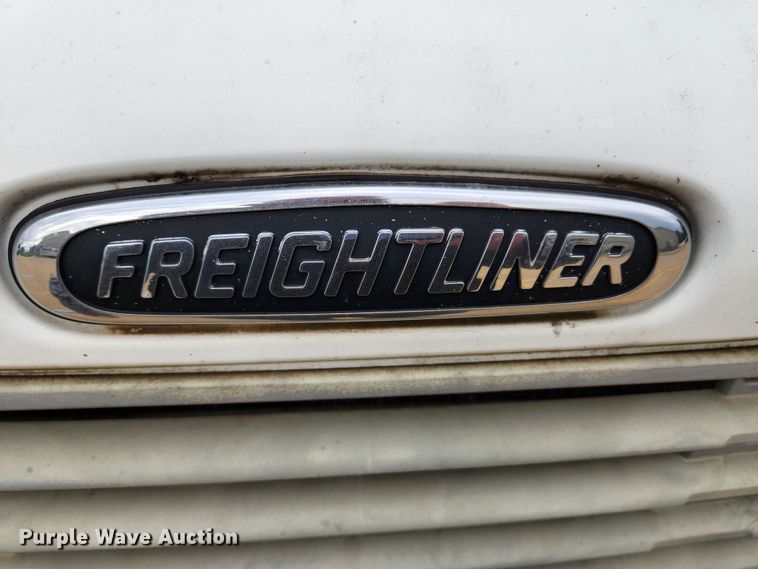 image for item MK9365 2005 Freightliner Business Class M2  box truck