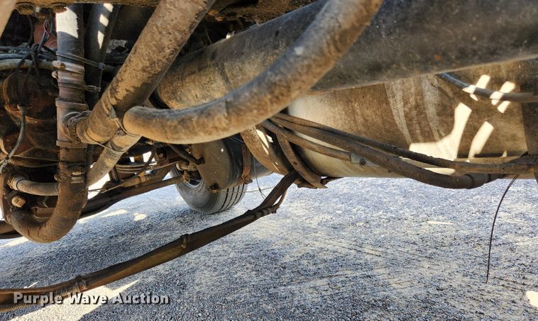 image for item MK9376 1993 Mack CH613  semi truck