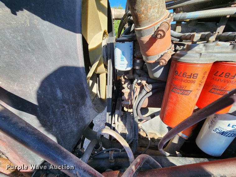 image for item MK9376 1993 Mack CH613  semi truck