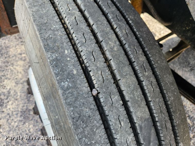 image for item MK9376 1993 Mack CH613  semi truck