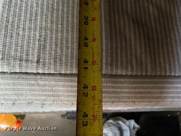 image for item MR9348 2013 Kenworth T660  semi truck