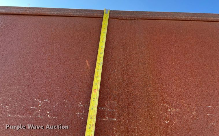 image for item MR9353 2000 International 4900  feed delivery truck