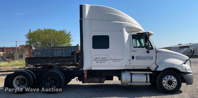 image for item MR9380 2011 International ProStar  semi truck