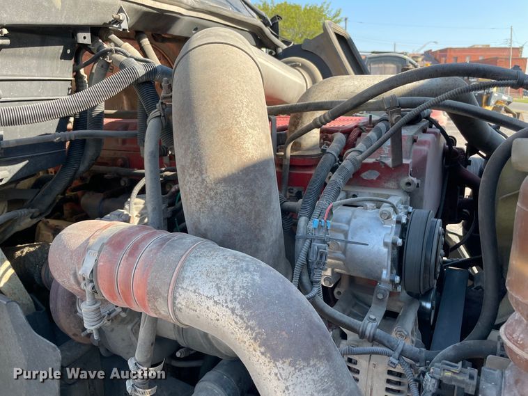 image for item MR9380 2011 International ProStar  semi truck