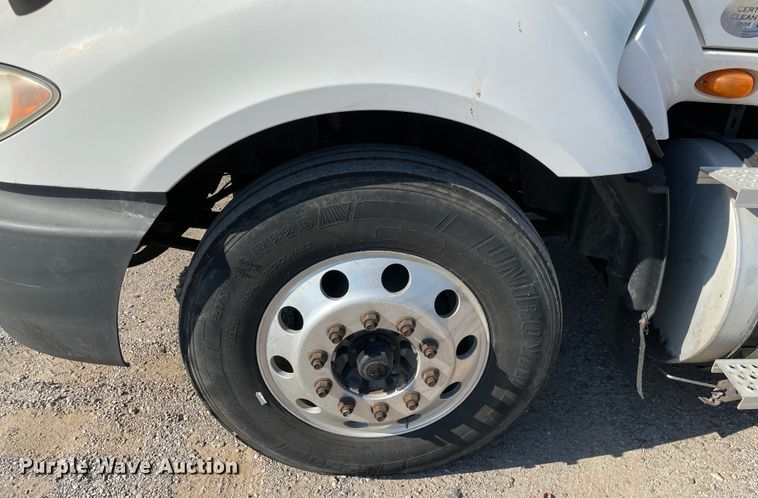 image for item MR9380 2011 International ProStar  semi truck