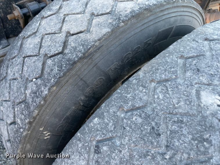 image for item MR9380 2011 International ProStar  semi truck