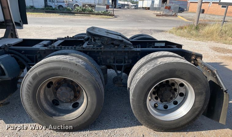 image for item MR9380 2011 International ProStar  semi truck