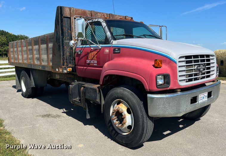 image for item MR9903 1999 Chevrolet C7500  dump flatbed truck