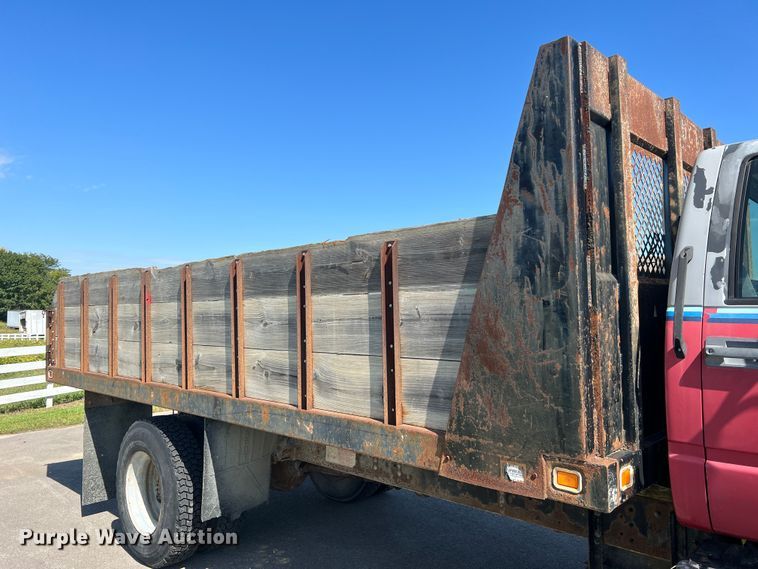 image for item MR9903 1999 Chevrolet C7500  dump flatbed truck