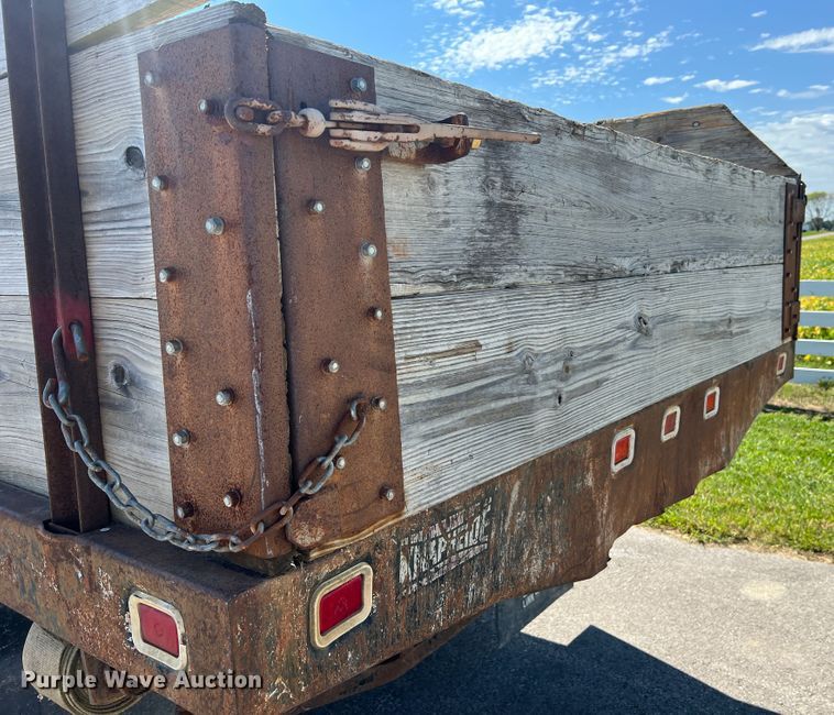 image for item MR9903 1999 Chevrolet C7500  dump flatbed truck