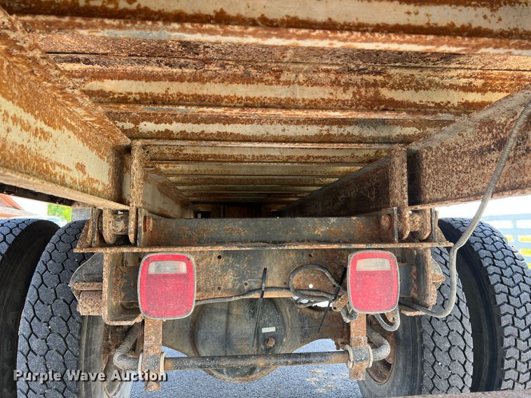 image for item MR9903 1999 Chevrolet C7500  dump flatbed truck