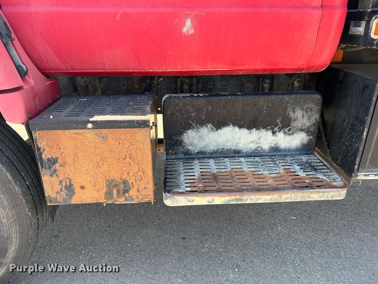 image for item MR9903 1999 Chevrolet C7500  dump flatbed truck