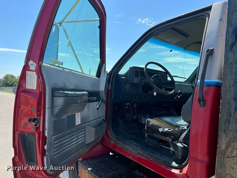 image for item MR9903 1999 Chevrolet C7500  dump flatbed truck