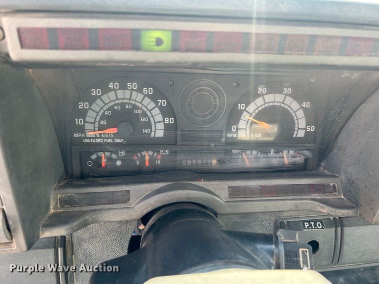 image for item MR9903 1999 Chevrolet C7500  dump flatbed truck