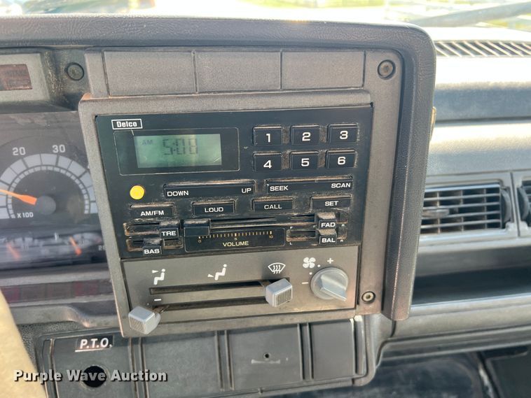 image for item MR9903 1999 Chevrolet C7500  dump flatbed truck