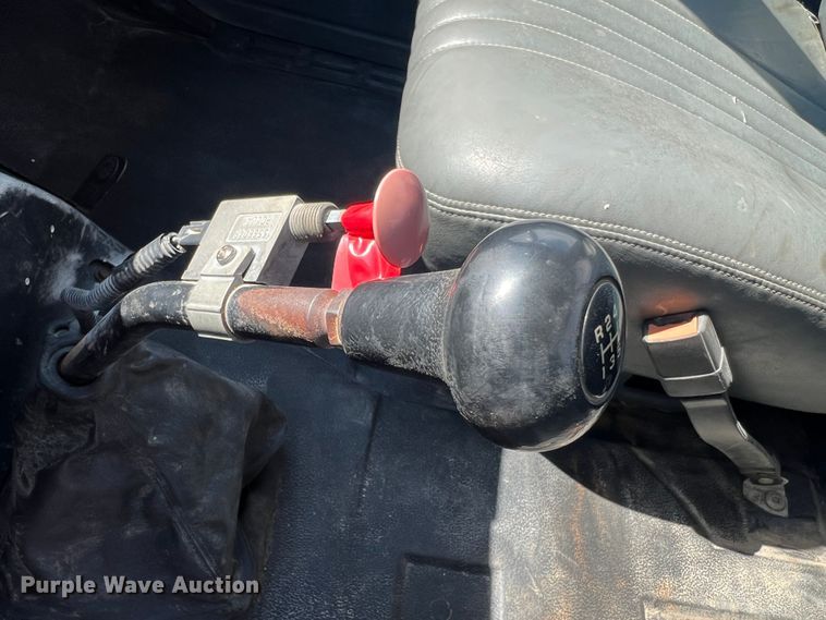 image for item MR9903 1999 Chevrolet C7500  dump flatbed truck