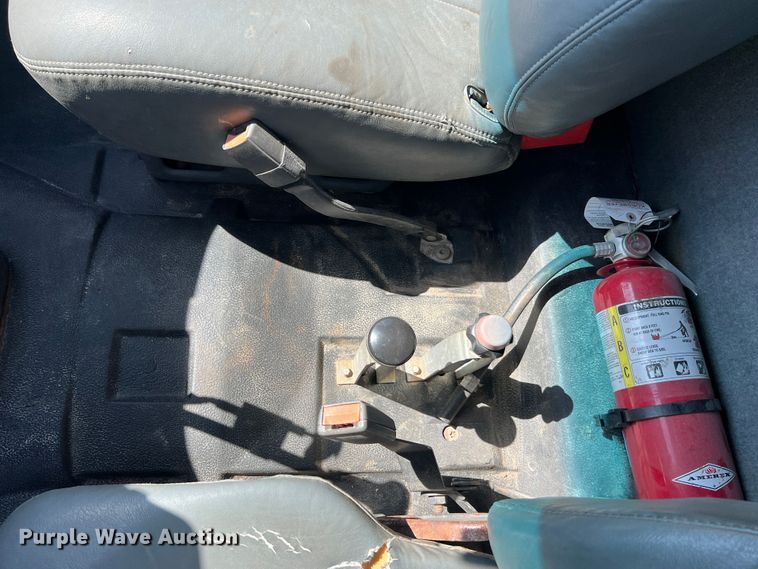 image for item MR9903 1999 Chevrolet C7500  dump flatbed truck