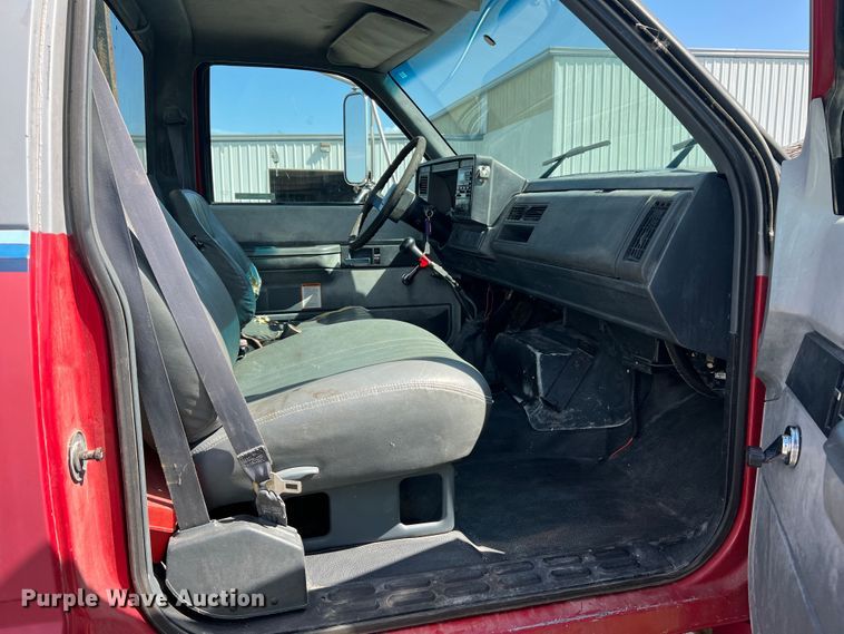 image for item MR9903 1999 Chevrolet C7500  dump flatbed truck