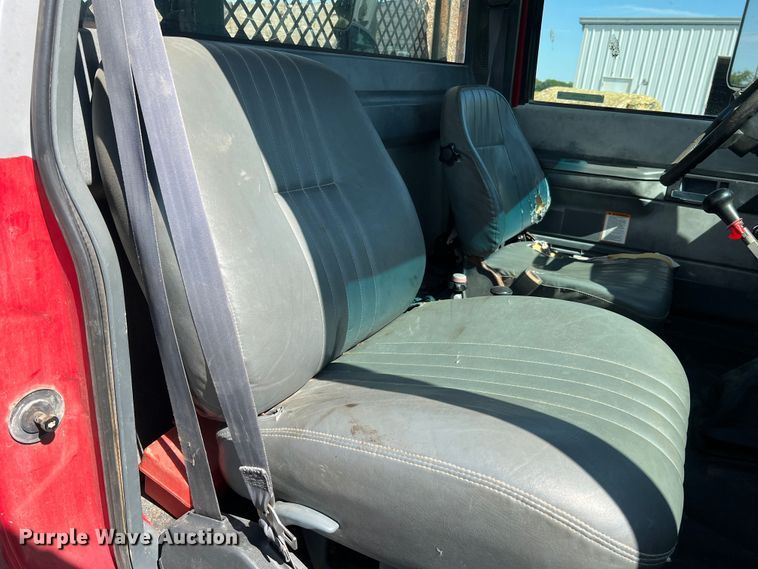 image for item MR9903 1999 Chevrolet C7500  dump flatbed truck