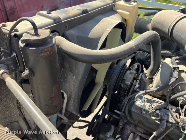 image for item MR9903 1999 Chevrolet C7500  dump flatbed truck