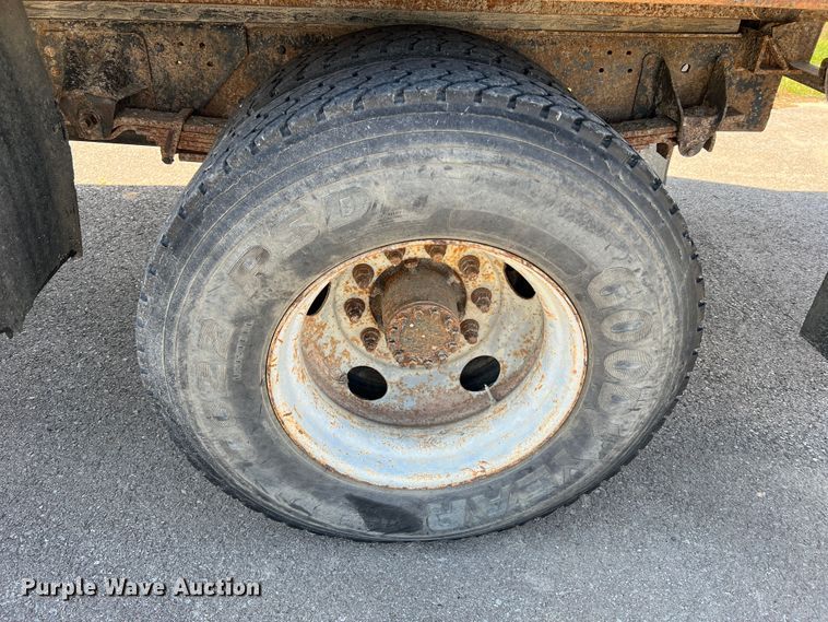 image for item MR9903 1999 Chevrolet C7500  dump flatbed truck