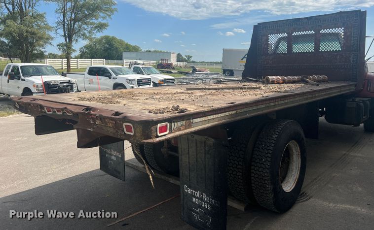 image for item MR9904 1991 Chevrolet Kodiak  dump flatbed truck