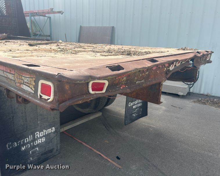 image for item MR9904 1991 Chevrolet Kodiak  dump flatbed truck