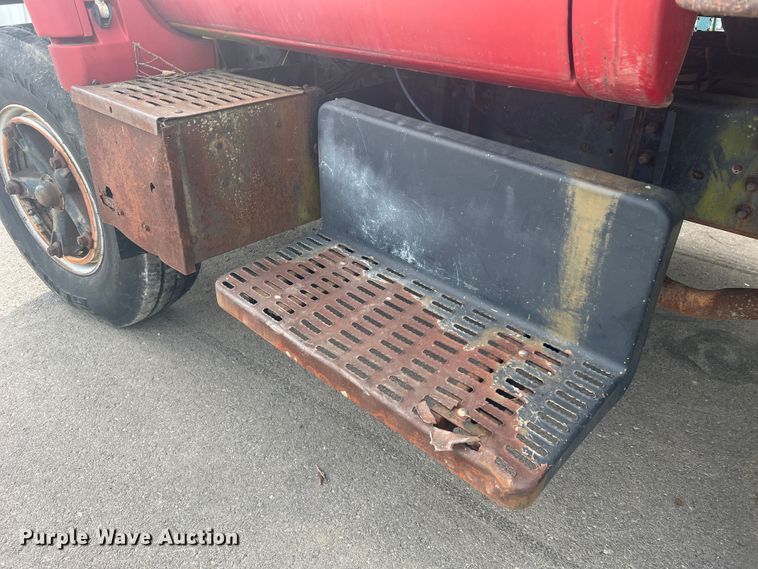 image for item MR9904 1991 Chevrolet Kodiak  dump flatbed truck