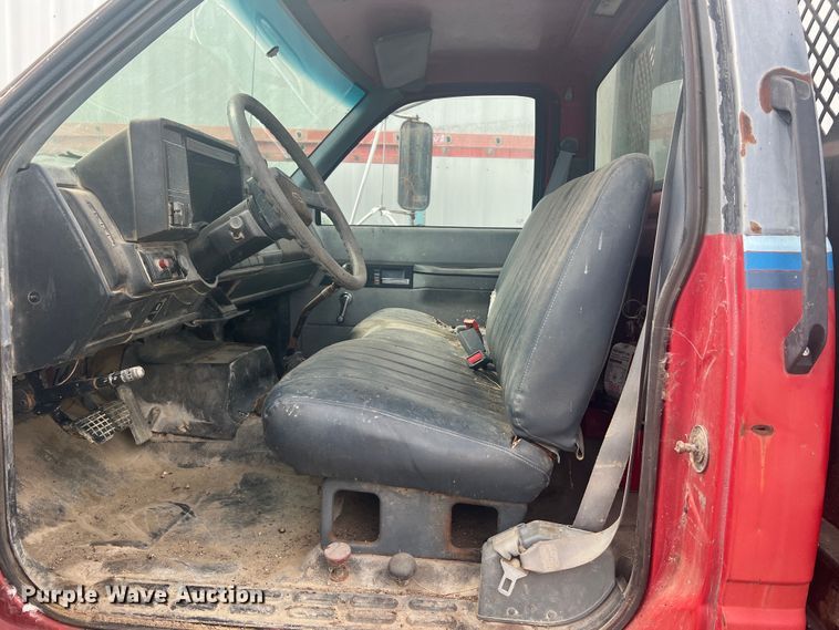 image for item MR9904 1991 Chevrolet Kodiak  dump flatbed truck