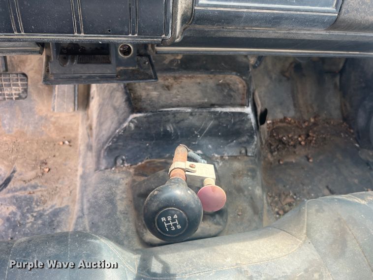 image for item MR9904 1991 Chevrolet Kodiak  dump flatbed truck