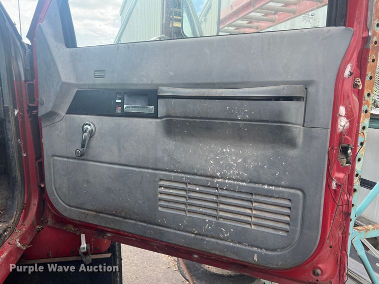 image for item MR9904 1991 Chevrolet Kodiak  dump flatbed truck