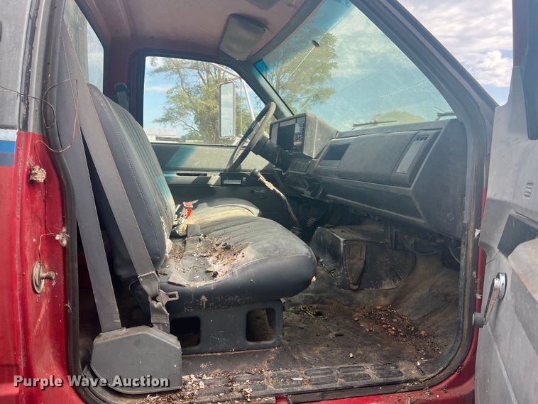 image for item MR9904 1991 Chevrolet Kodiak  dump flatbed truck