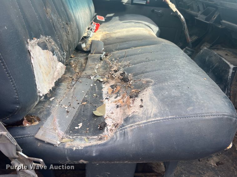 image for item MR9904 1991 Chevrolet Kodiak  dump flatbed truck