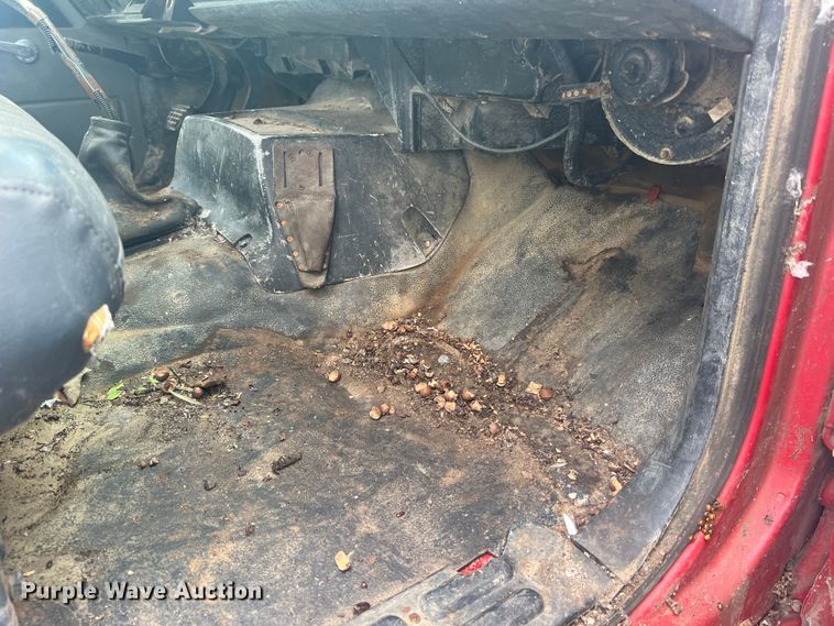 image for item MR9904 1991 Chevrolet Kodiak  dump flatbed truck