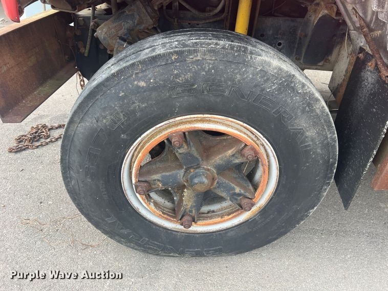 image for item MR9904 1991 Chevrolet Kodiak  dump flatbed truck