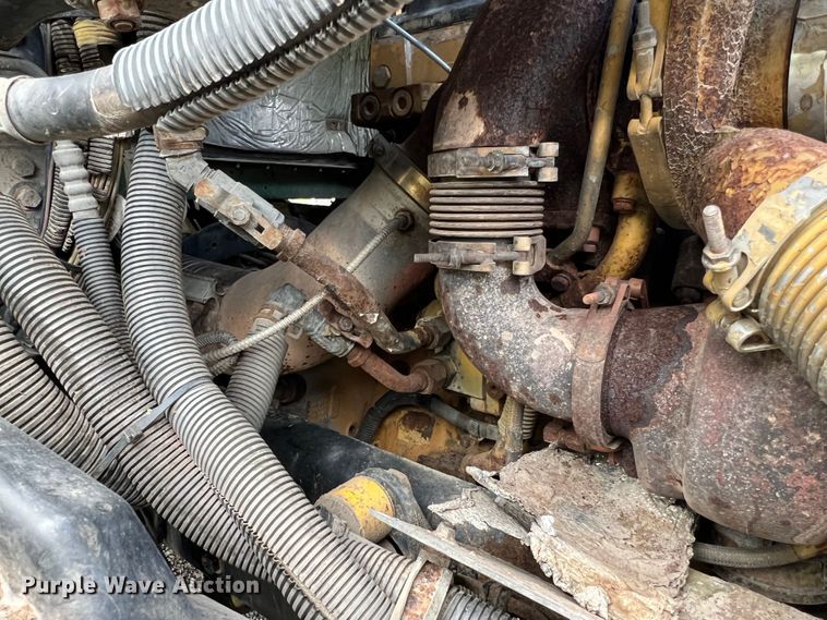 image for item MR9912 2007 Freightliner Columbia  semi truck