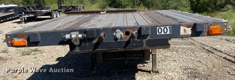image for item MU9107 2001 Transcraft DLT-2000  drop deck equipment trailer