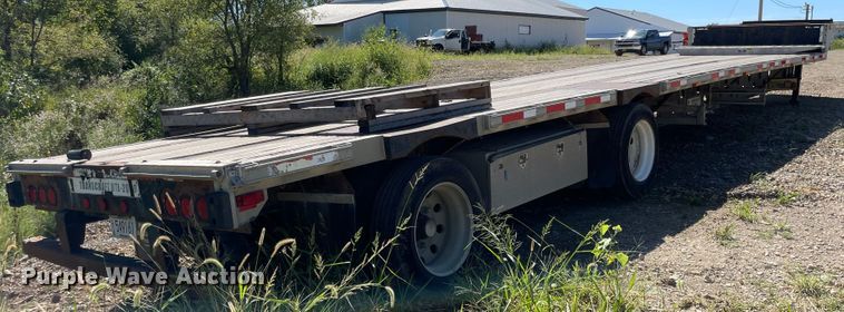 image for item MU9107 2001 Transcraft DLT-2000  drop deck equipment trailer