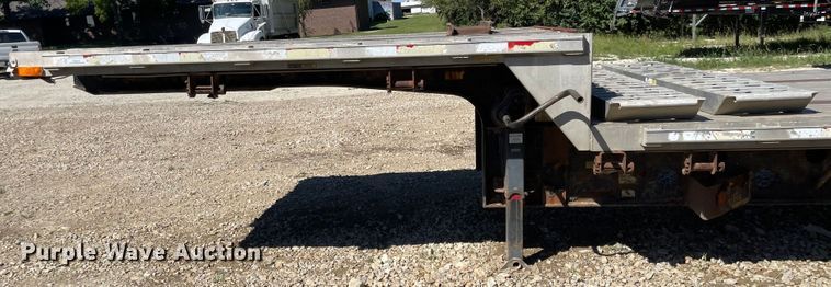 image for item MU9107 2001 Transcraft DLT-2000  drop deck equipment trailer