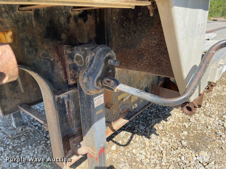 image for item MU9107 2001 Transcraft DLT-2000  drop deck equipment trailer