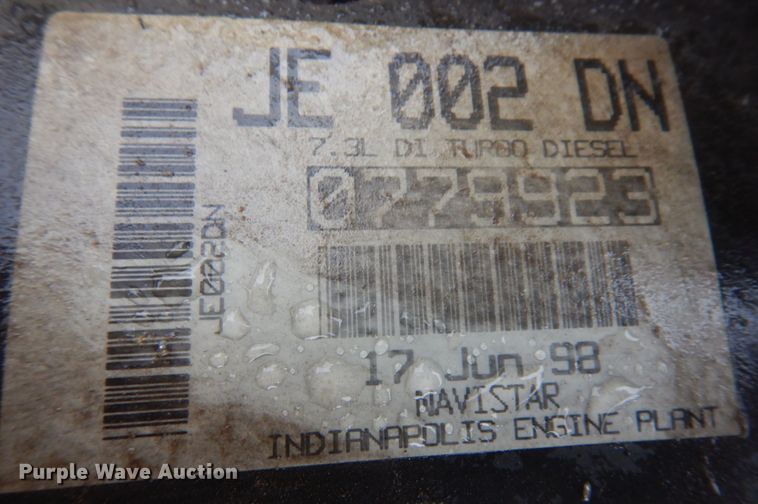 image for item MU9759 1998 Navistar  engine