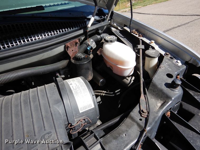 image for item DF8121 2004 Chevrolet Express 1500  van