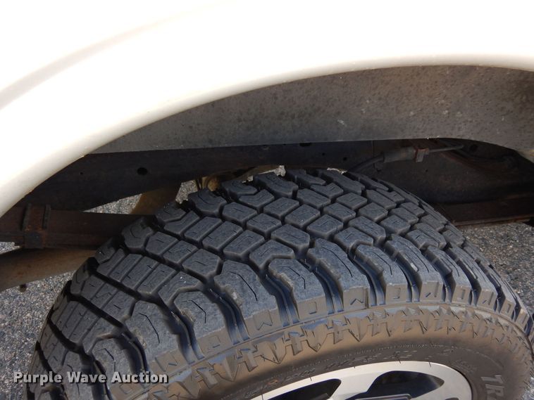 image for item DF8121 2004 Chevrolet Express 1500  van