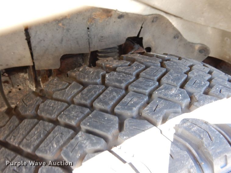 image for item DF8121 2004 Chevrolet Express 1500  van