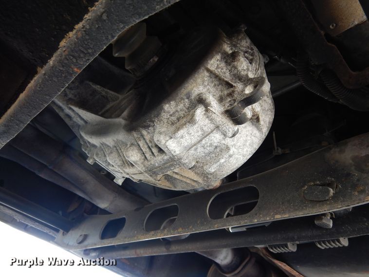 image for item DF8121 2004 Chevrolet Express 1500  van