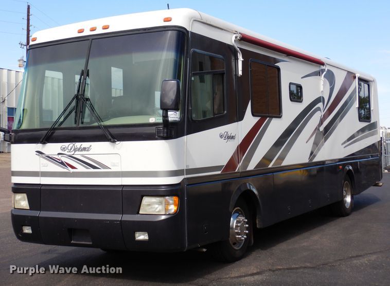 image for item DF8122 1999 Monaco Diplomat  RV