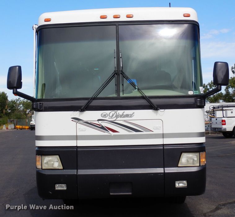 image for item DF8122 1999 Monaco Diplomat  RV