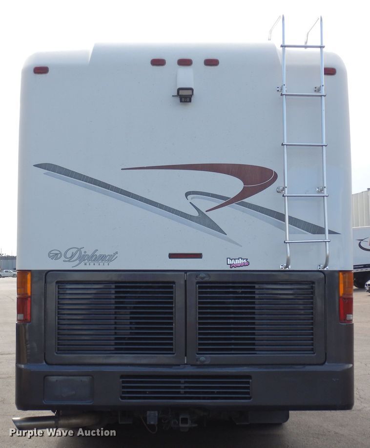 image for item DF8122 1999 Monaco Diplomat  RV