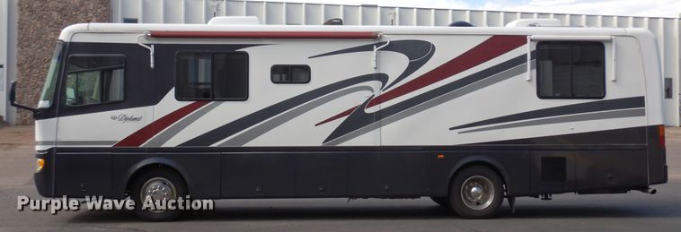 image for item DF8122 1999 Monaco Diplomat  RV